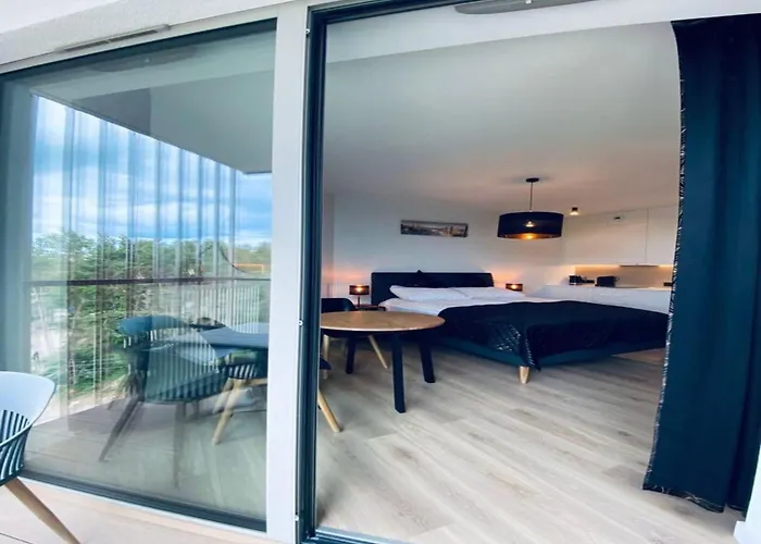 A Comfortable For 3 People In