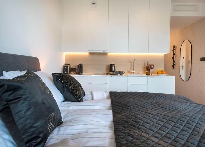 דירה A Comfortable For 3 People In *