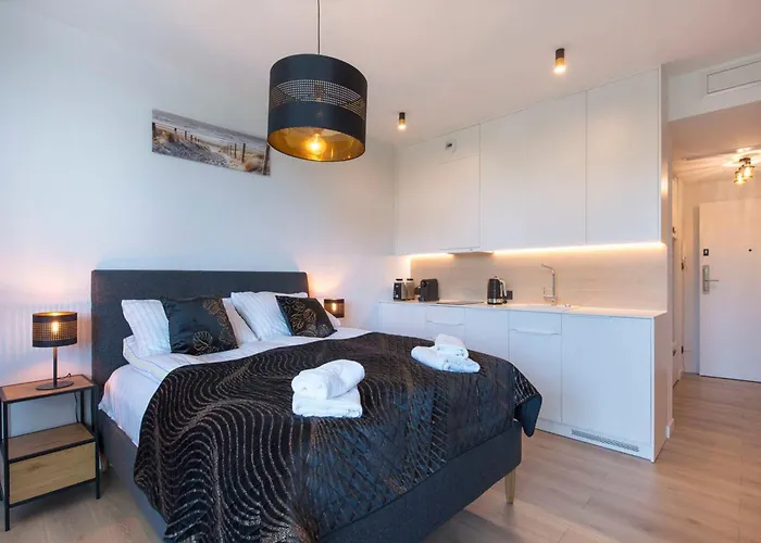 A Comfortable For 3 People In דירה פוביירובו