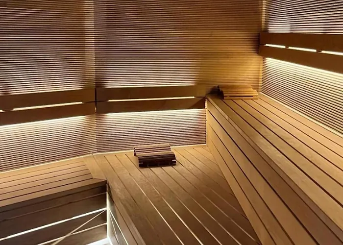 A Comfortable For 3 People In דירה